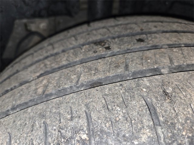 Certified 2018 Ford Explorer XLT w/ Equipment Group 202A image 25