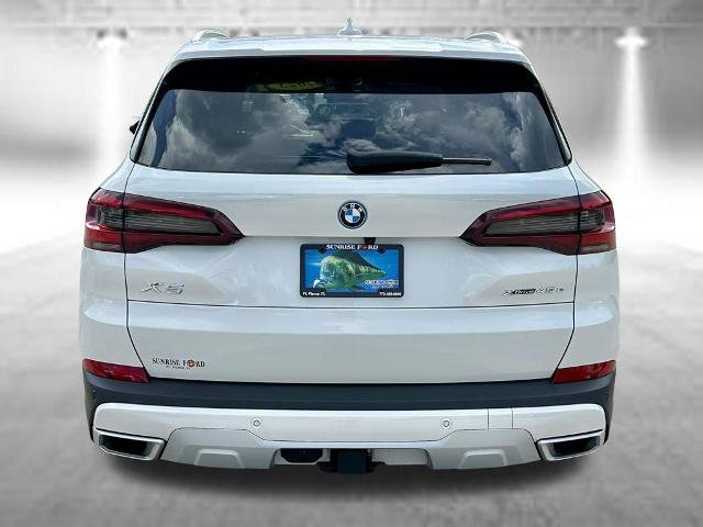 Used 2023 BMW X5 xDrive45e w/ Parking Assistance Package AWD/4WD image 6