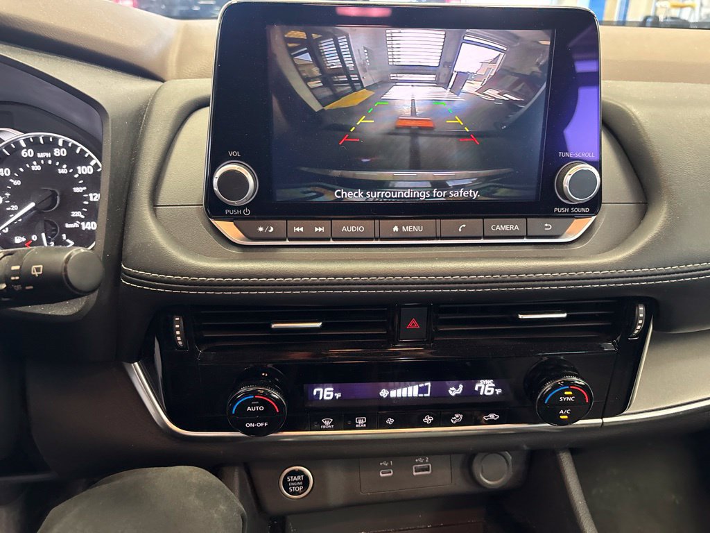 Used 2023 Nissan Rogue SV AWD/4WD image 5