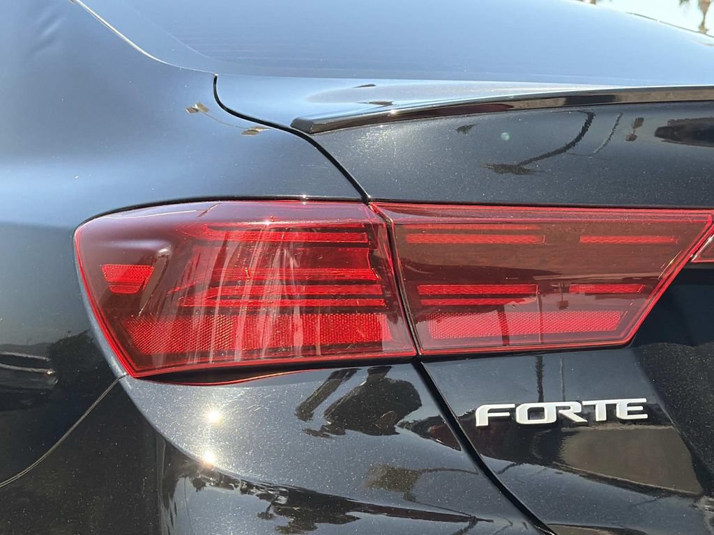 Used 2024 Kia Forte GT-Line FWD image 8