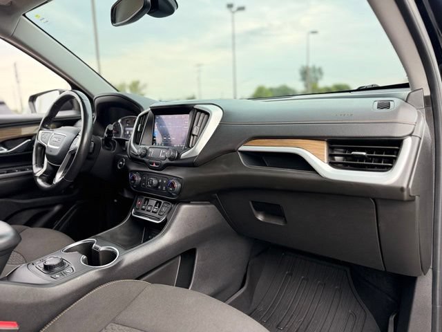 Used 2021 GMC Terrain SLE w/ Driver Convenience Package AWD/4WD image 17