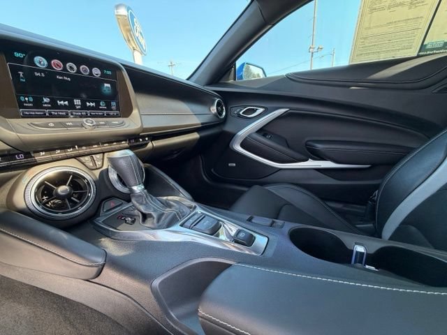 Used 2017 Chevrolet Camaro SS RWD image 19