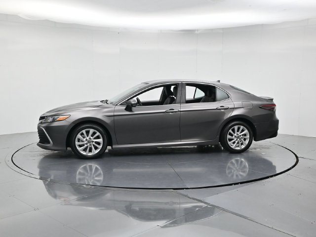 Used 2024 Toyota Camry LE FWD image 6