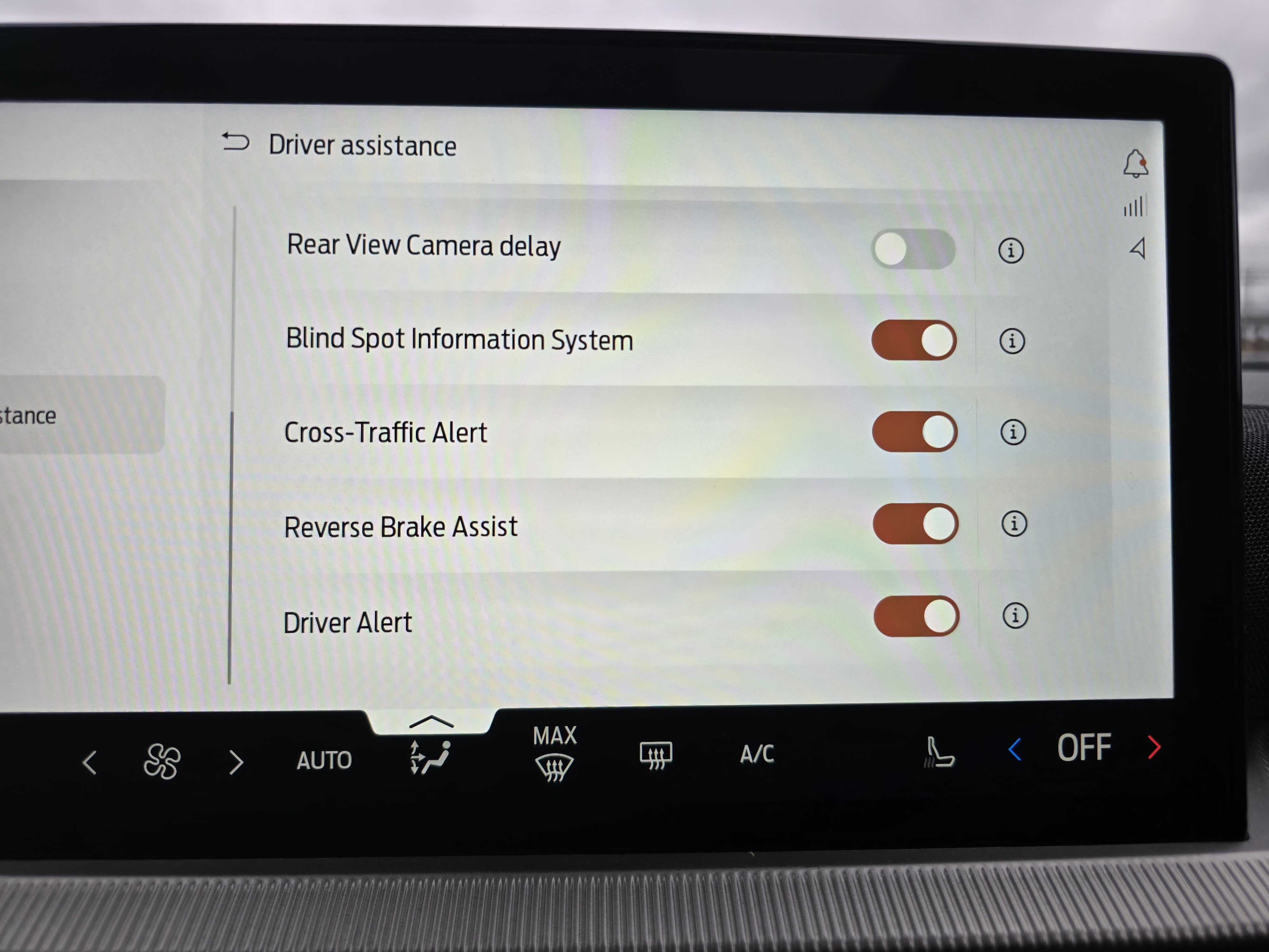 Certified 2025 Ford Explorer Platinum w/ LUX Leather Package image 35