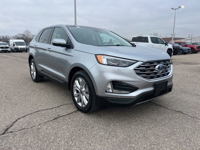 Certified 2024 Ford Edge Titanium w/ Equipment Group 301A image 3