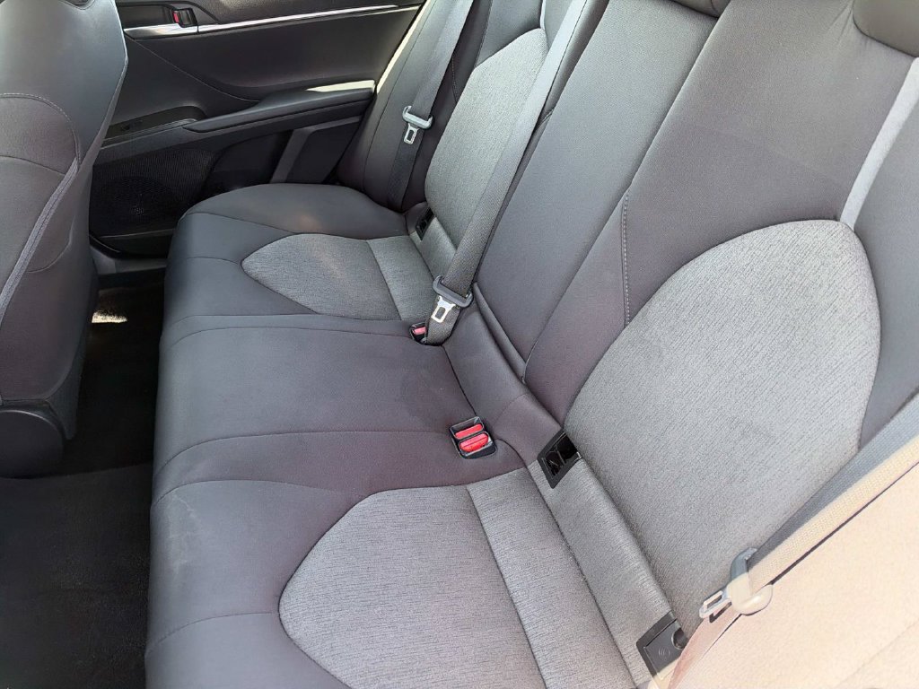 Used 2021 Toyota Camry LE FWD image 18