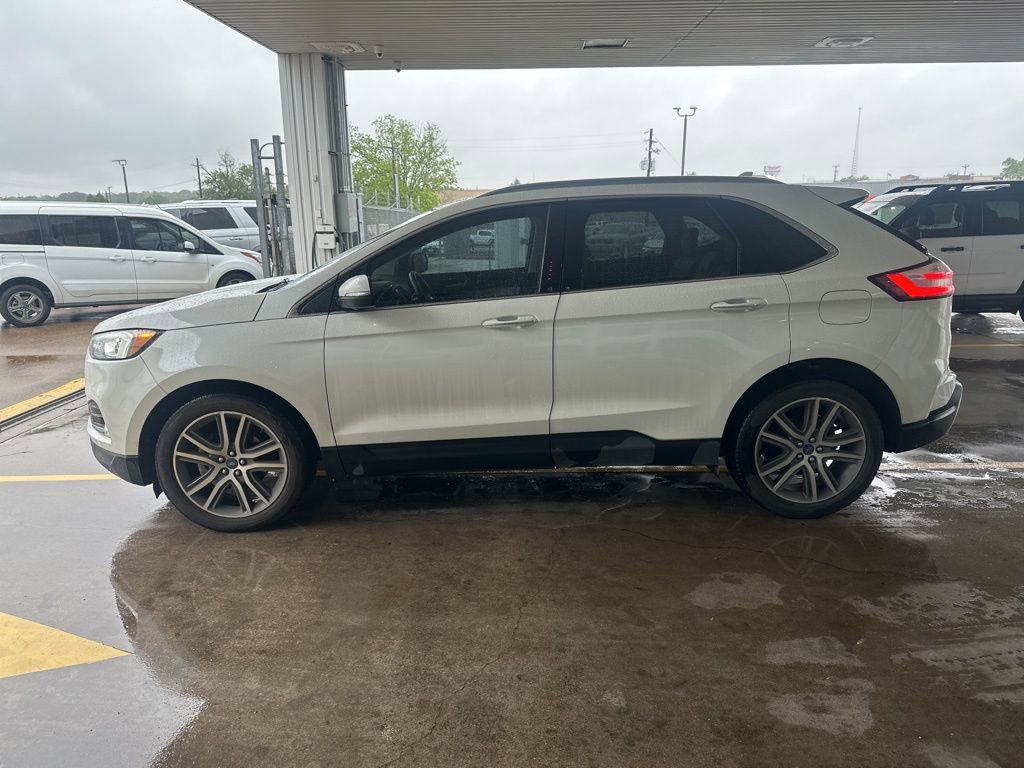 Certified 2020 Ford Edge Titanium FWD image 2