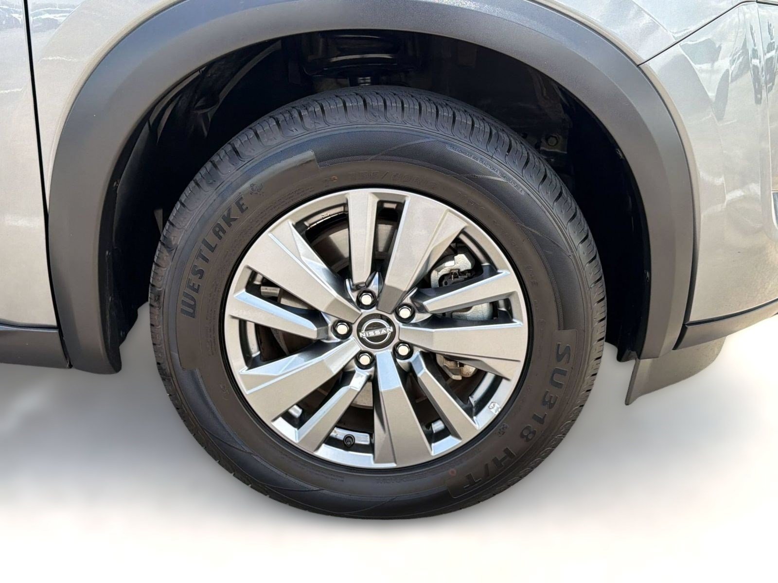Used 2025 Nissan Pathfinder SV FWD image 13