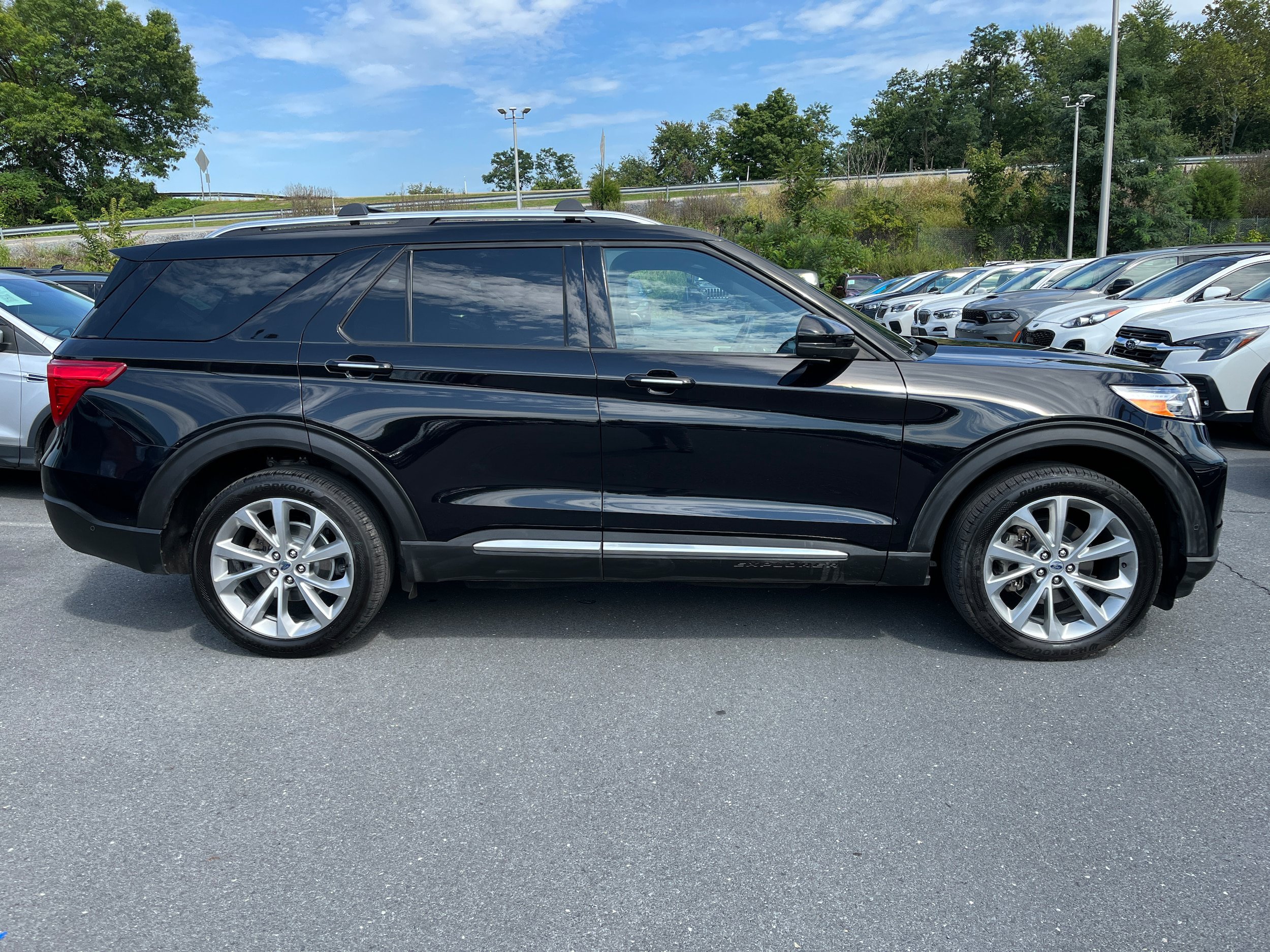 Certified 2021 Ford Explorer Platinum w/ Equipment Group 601A AWD/4WD image 5