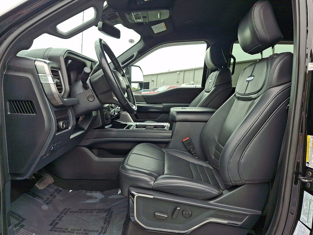 Certified 2025 Ford F450 Platinum AWD/4WD image 13