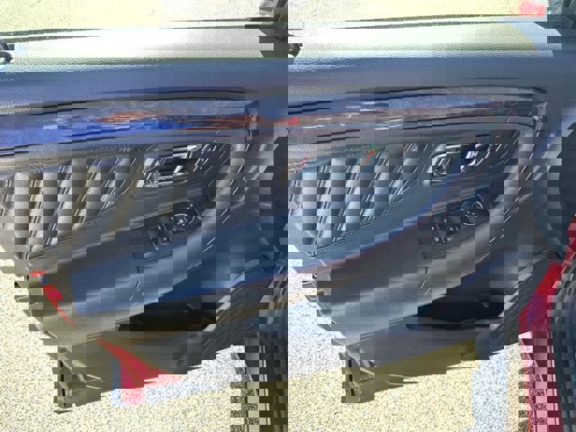 Certified 2017 Ford Taurus Limited FWD image 13