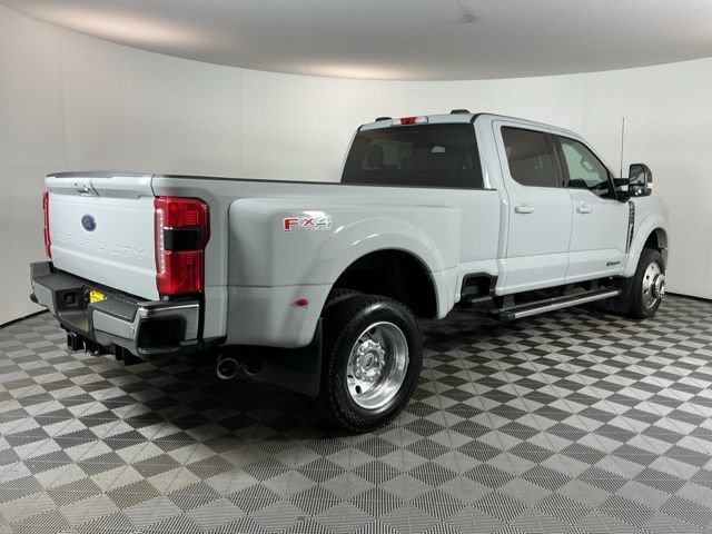 Certified 2025 Ford F450 Lariat w/ FX4 Off-Road Package AWD/4WD image 4