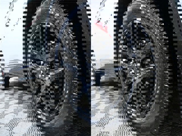 Used 2021 Chevrolet Traverse Premier w/ Redline Edition image 7