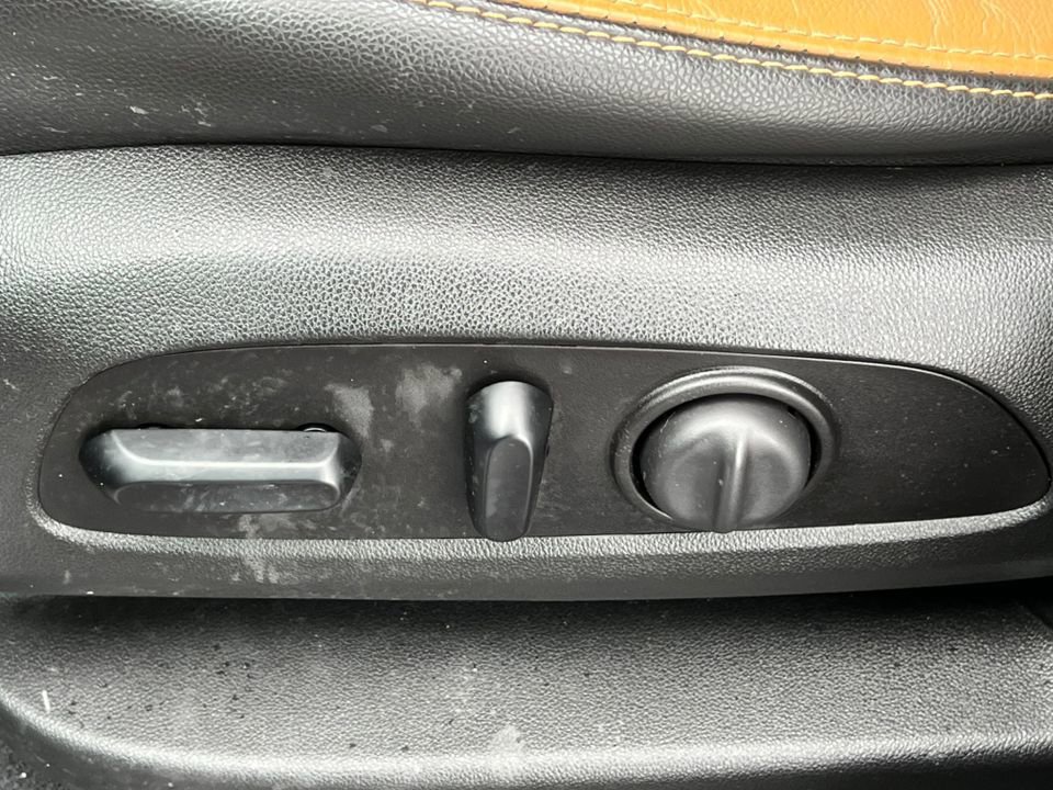 Used 2020 Chevrolet Equinox Premier image 14