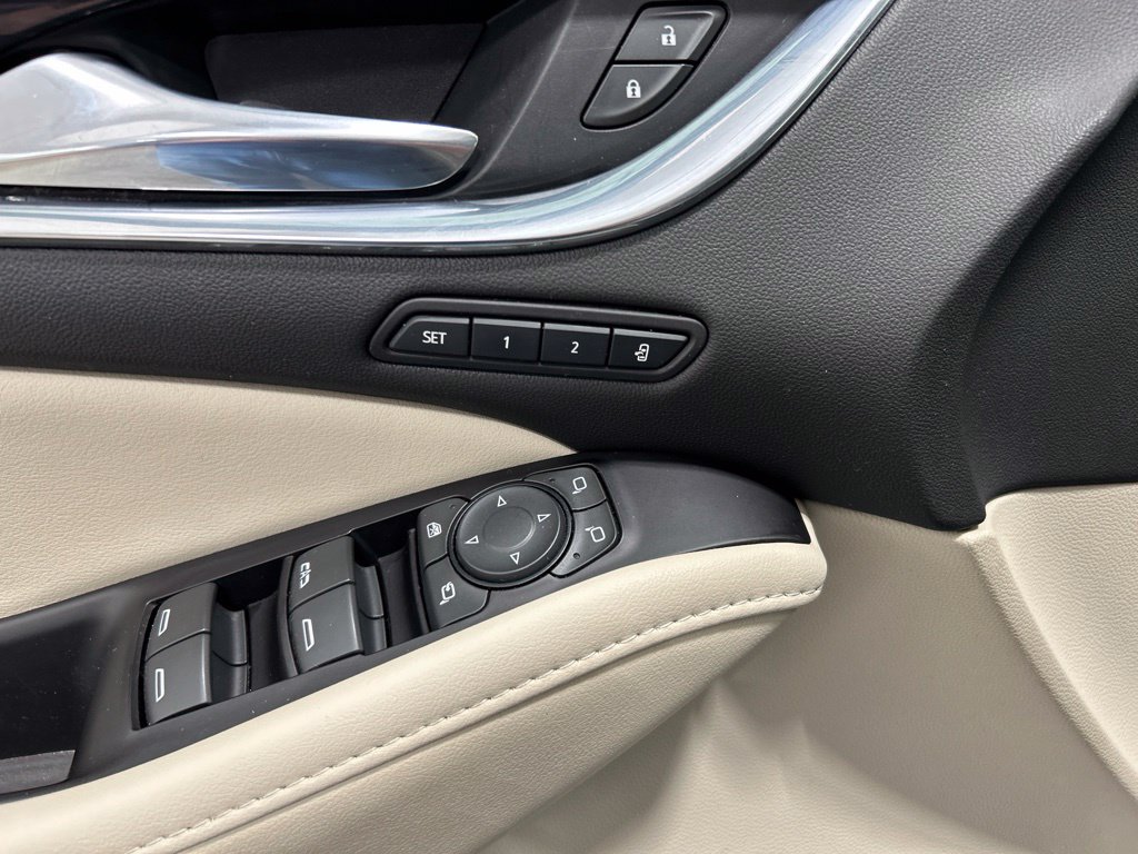 Used 2019 Buick Enclave Premium AWD/4WD image 15