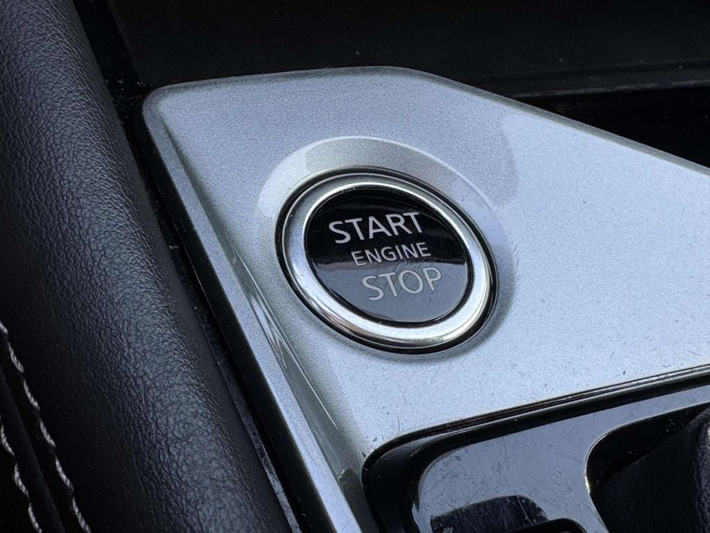 Used 2023 Nissan Altima 2.5 SV AWD/4WD image 9