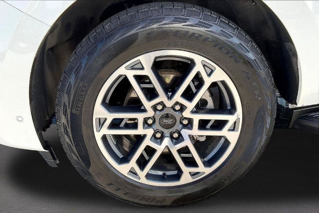 Certified 2025 Ford Expedition Active AWD/4WD image 34