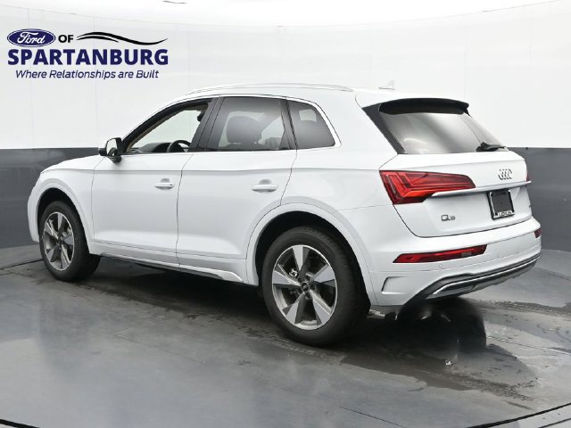 Used 2025 Audi Q5 2.0T Premium Plus w/ Premium Plus Package AWD/4WD image 6