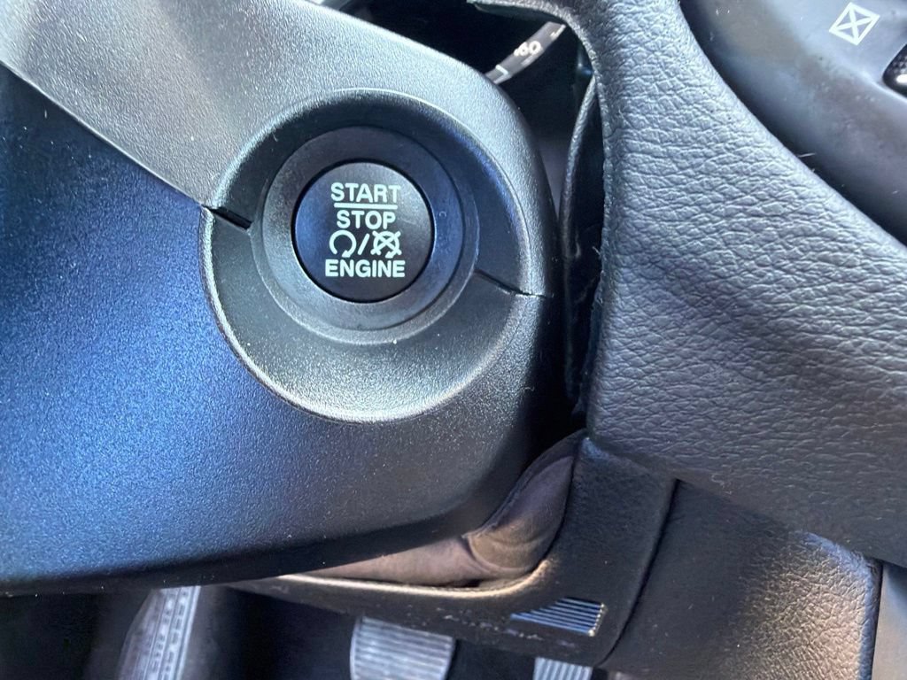 Used 2021 Jeep Compass Latitude w/ Convenience Group AWD/4WD image 25