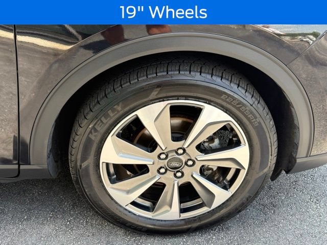 Certified 2023 Ford Escape Platinum w/ Premium Technology Package AWD/4WD image 23