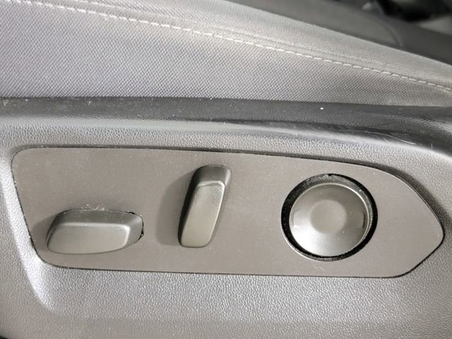 Used 2022 Chevrolet Silverado 1500 LT image 14