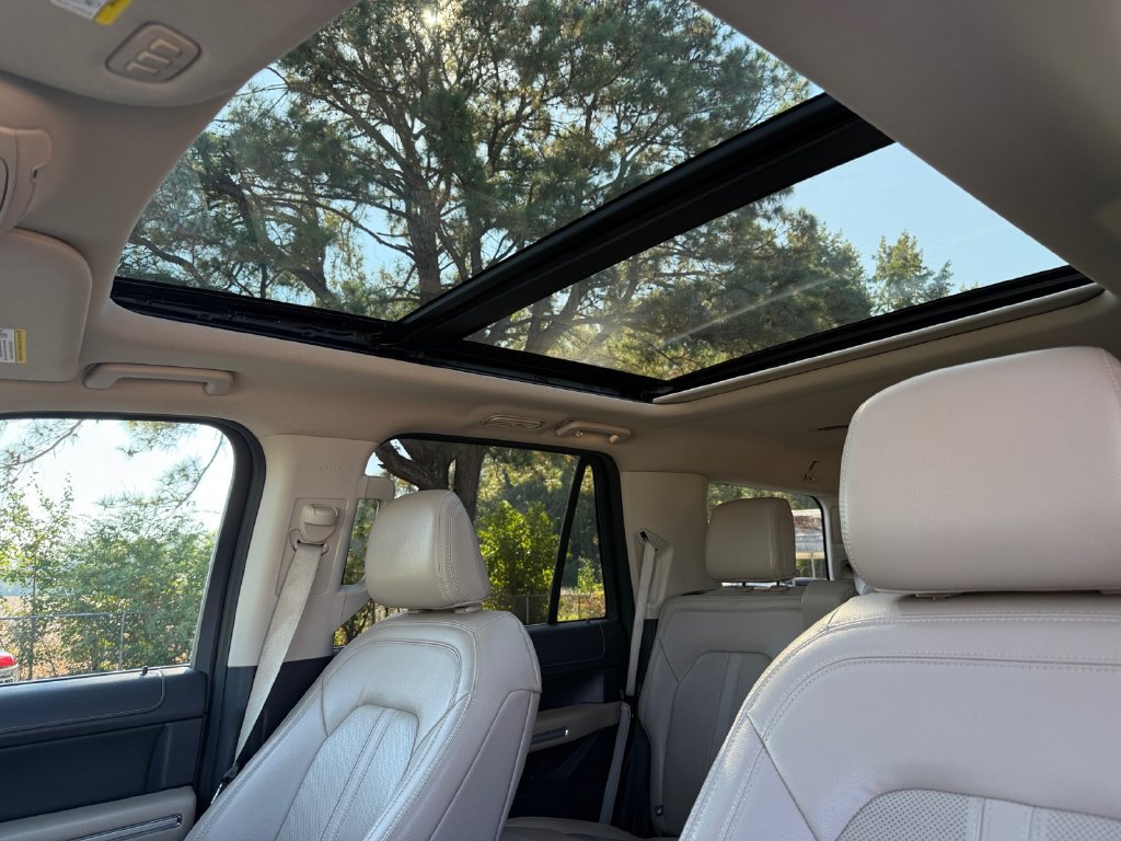 Certified 2022 Ford Expedition Limited AWD/4WD image 20