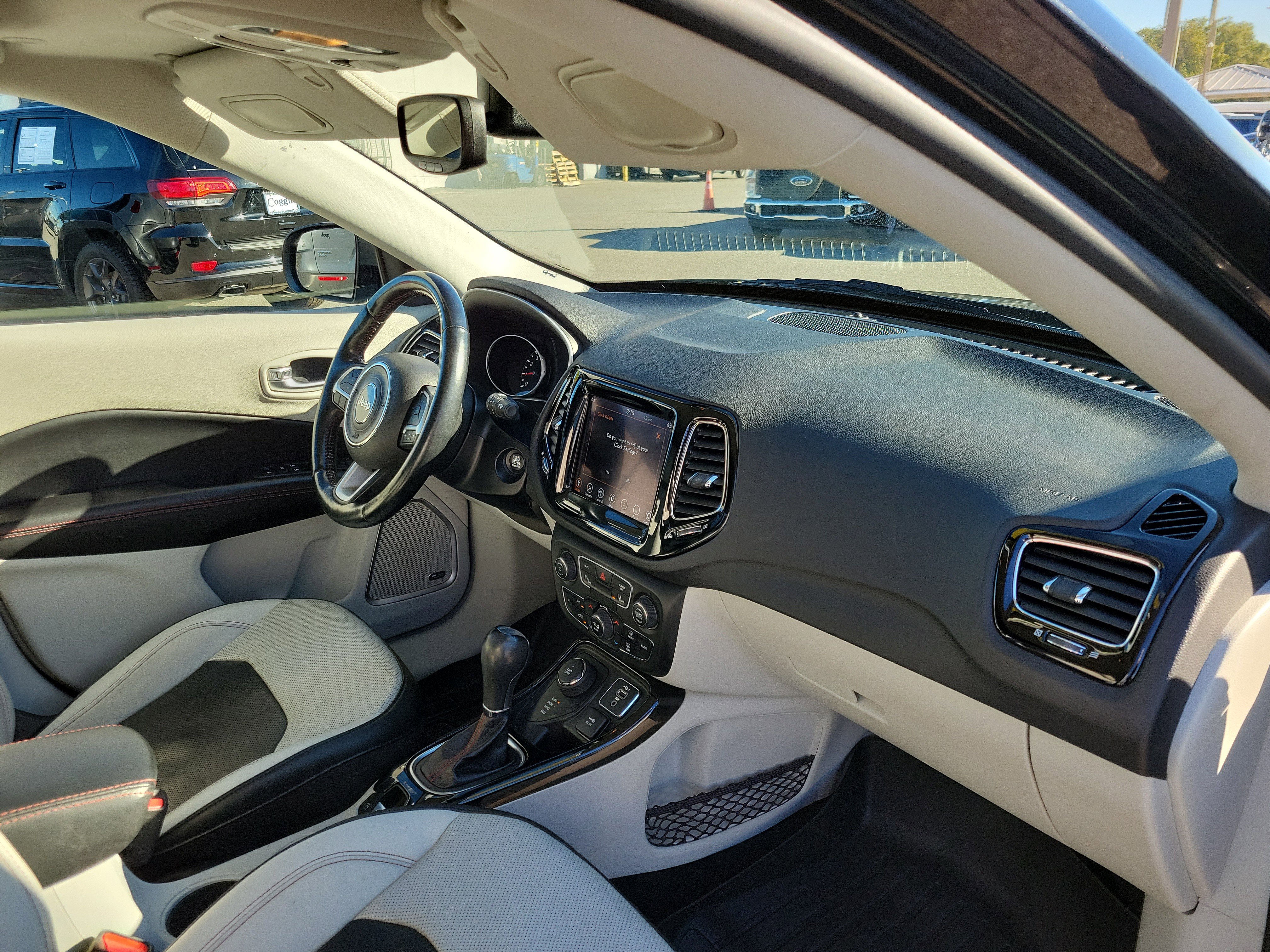 Used 2021 Jeep Compass Limited w/ Sun and Sound Group image 28