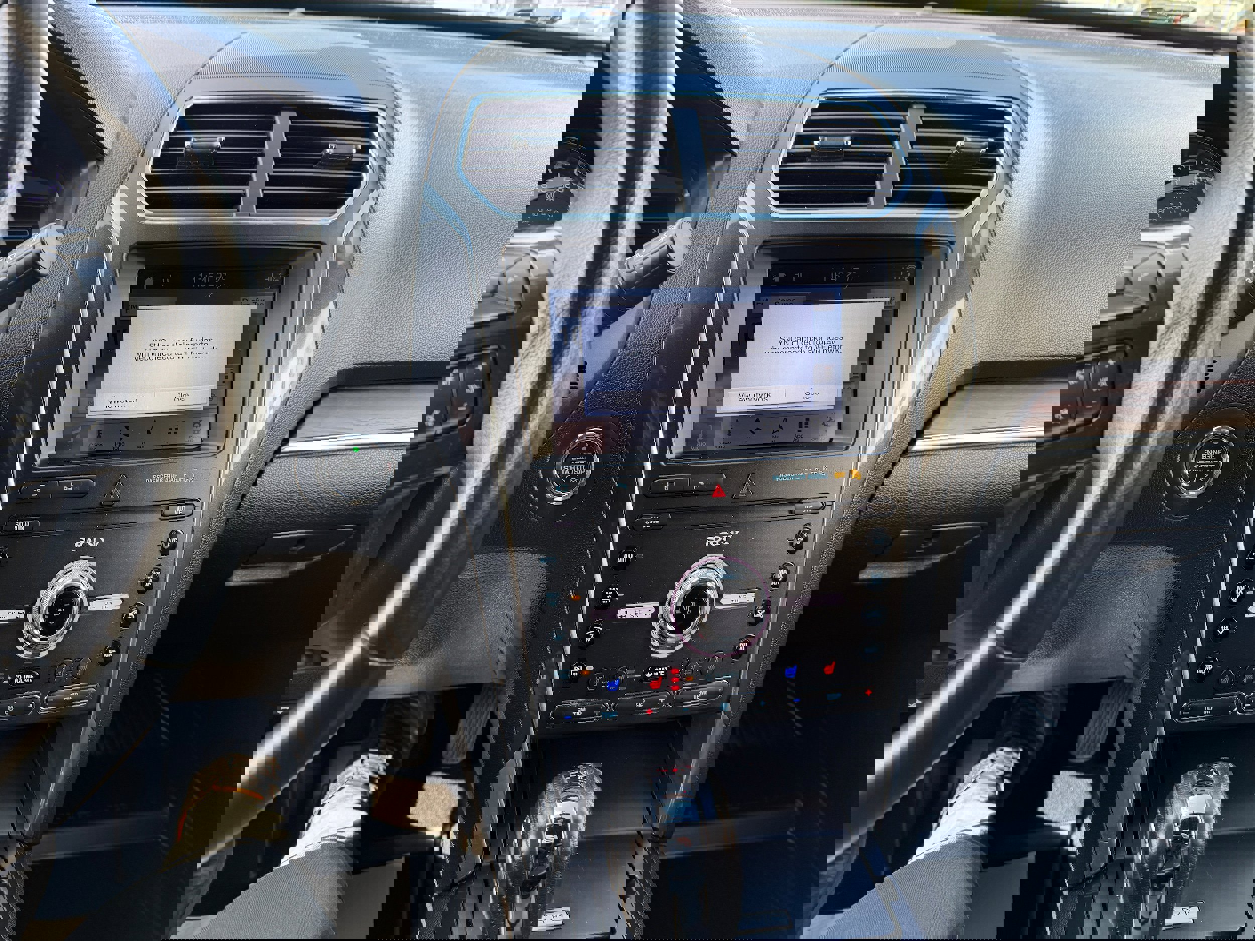 Certified 2019 Ford Explorer Limited w/ Class III Trailer Tow Package image 27