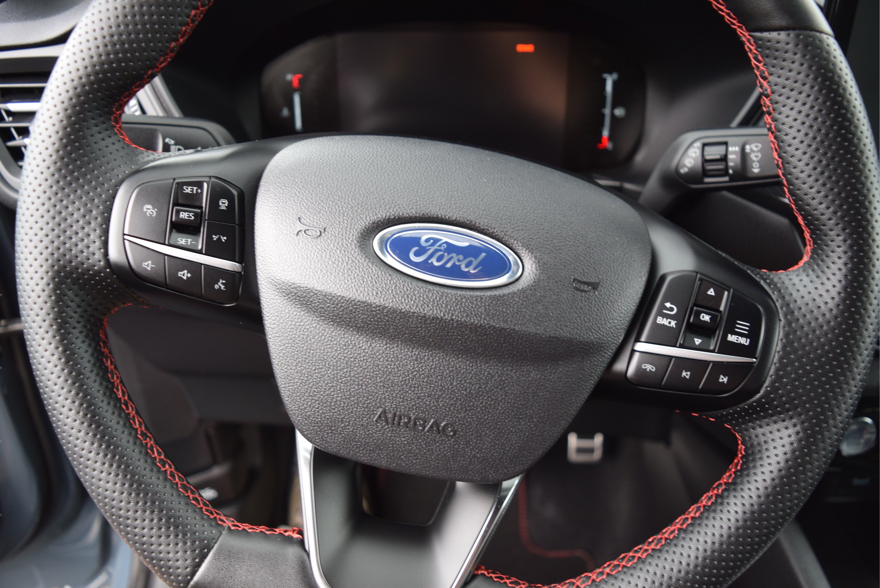 Certified 2023 Ford Escape ST-Line AWD/4WD image 10