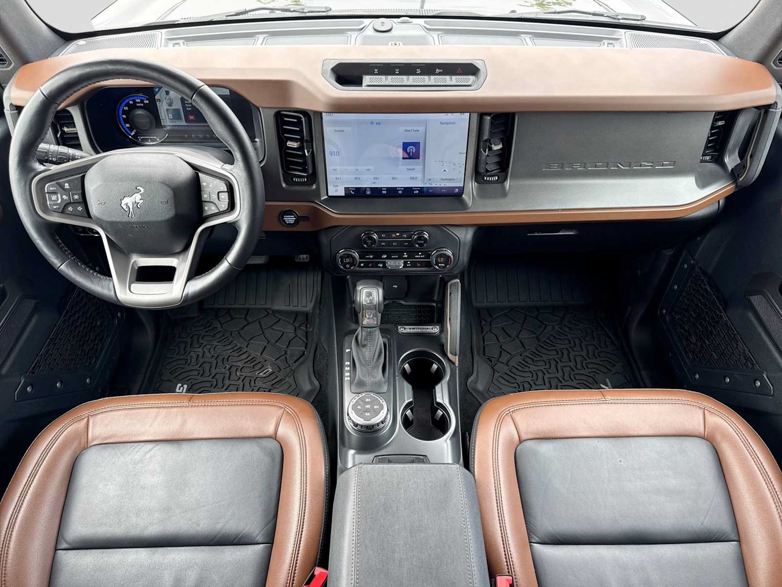 Certified 2024 Ford Bronco Outer Banks w/ Sasquatch Package AWD/4WD image 14