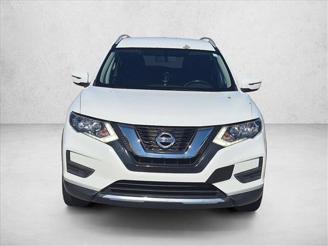 Used 2017 Nissan Rogue SV FWD image 2