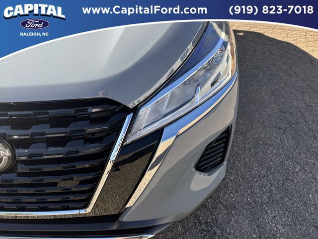 Used 2022 Nissan Kicks SV image 11