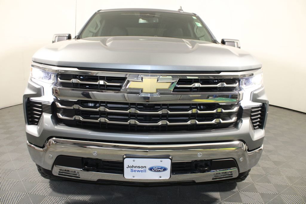 Used 2025 Chevrolet Silverado 1500 LTZ image 6