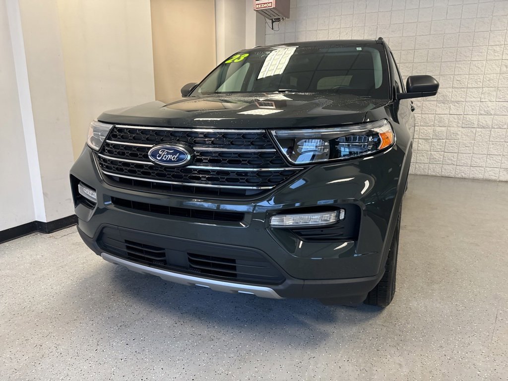 Certified 2023 Ford Explorer XLT w/ Equipment Group 202A image 13