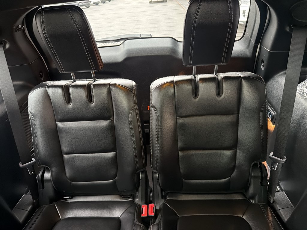 Certified 2017 Ford Explorer Limited AWD/4WD image 36