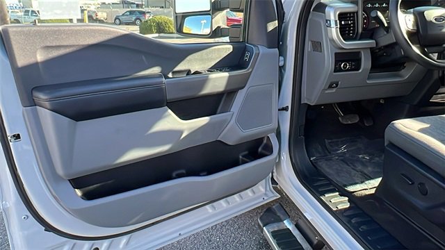 Certified 2025 Ford F250 XLT image 17