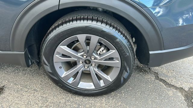 Certified 2022 Ford Explorer XLT w/ Equipment Group 202A image 6