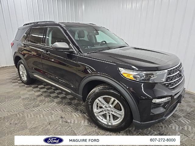 Certified 2022 Ford Explorer XLT w/ Equipment Group 202A image 10
