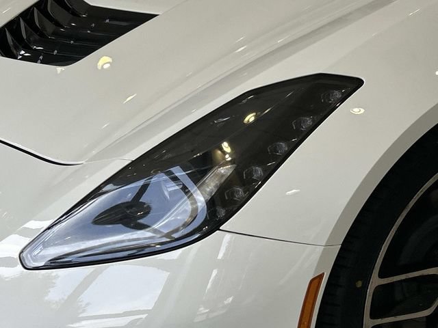 Used 2019 Chevrolet Corvette Stingray Coupe RWD image 8