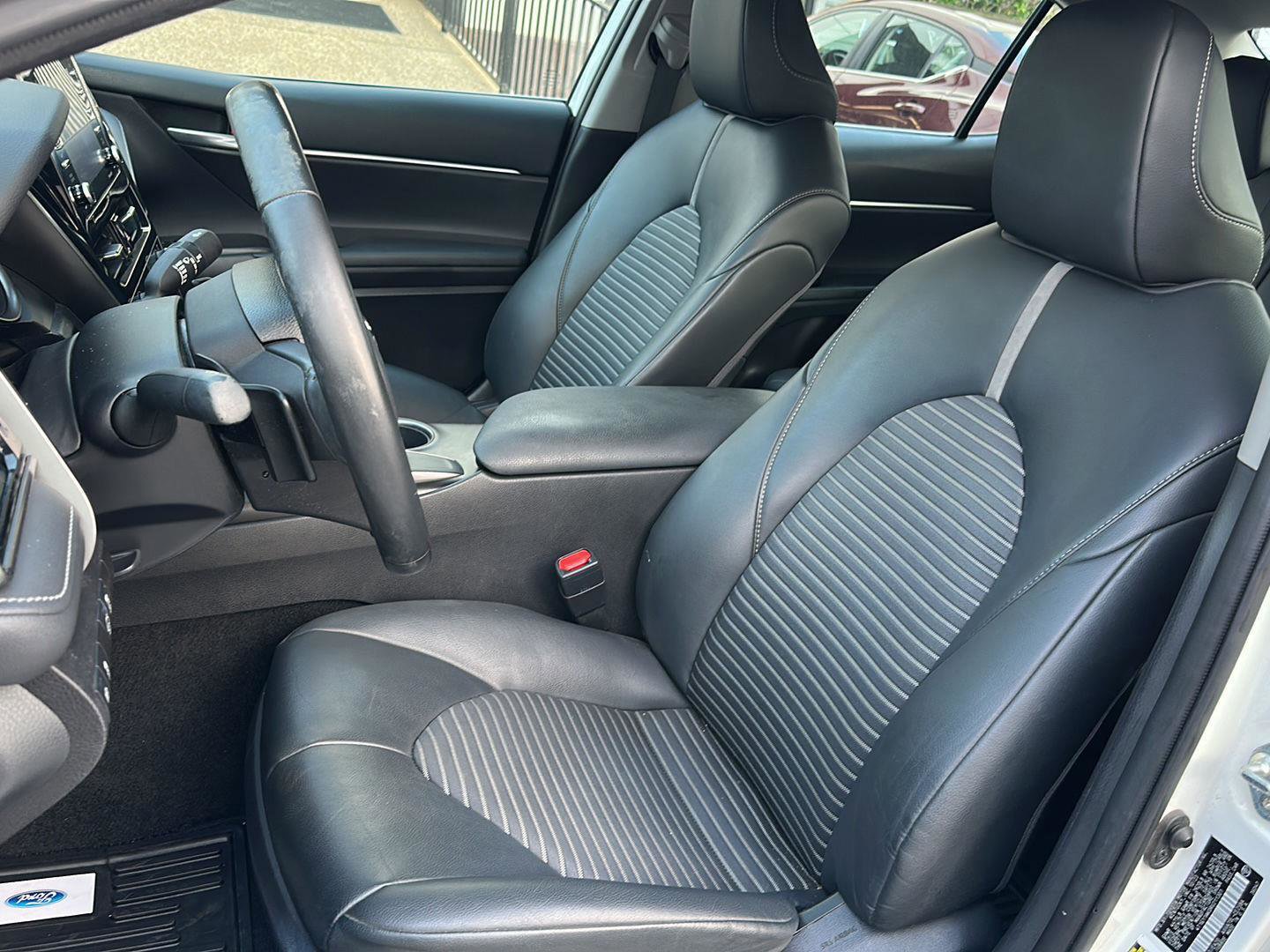 Used 2024 Toyota Camry SE image 20