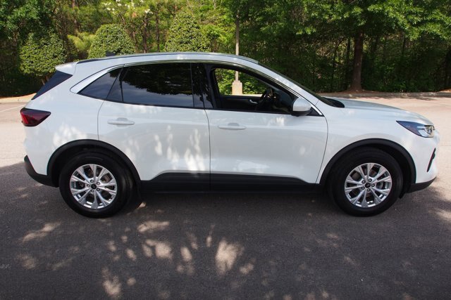 Certified 2023 Ford Escape Active w/ Tech Pack #2 FWD image 6