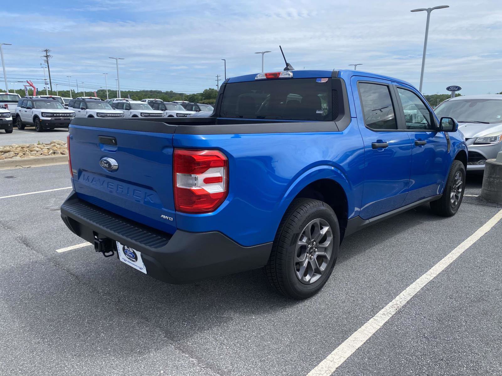 Certified 2022 Ford Maverick XLT w/ Equipment Group 300A Standard AWD/4WD image 7