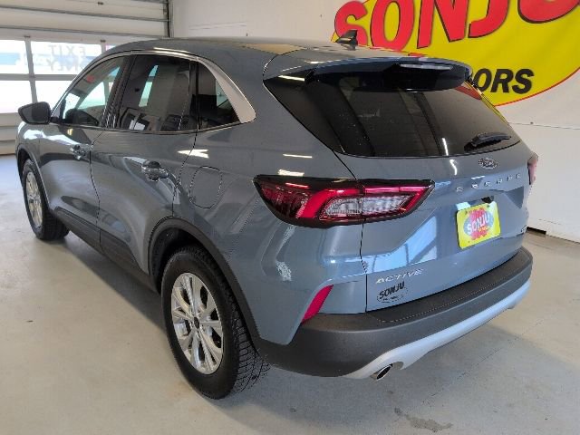 Certified 2023 Ford Escape Active AWD/4WD image 3
