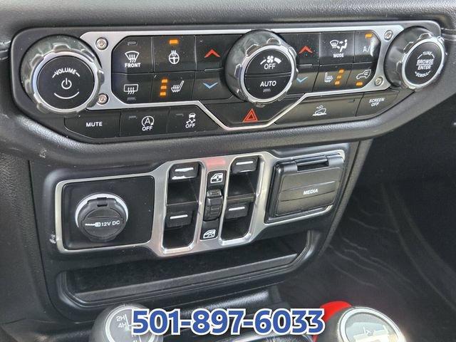 Used 2024 Jeep Wrangler Unlimited Sahara AWD/4WD image 19