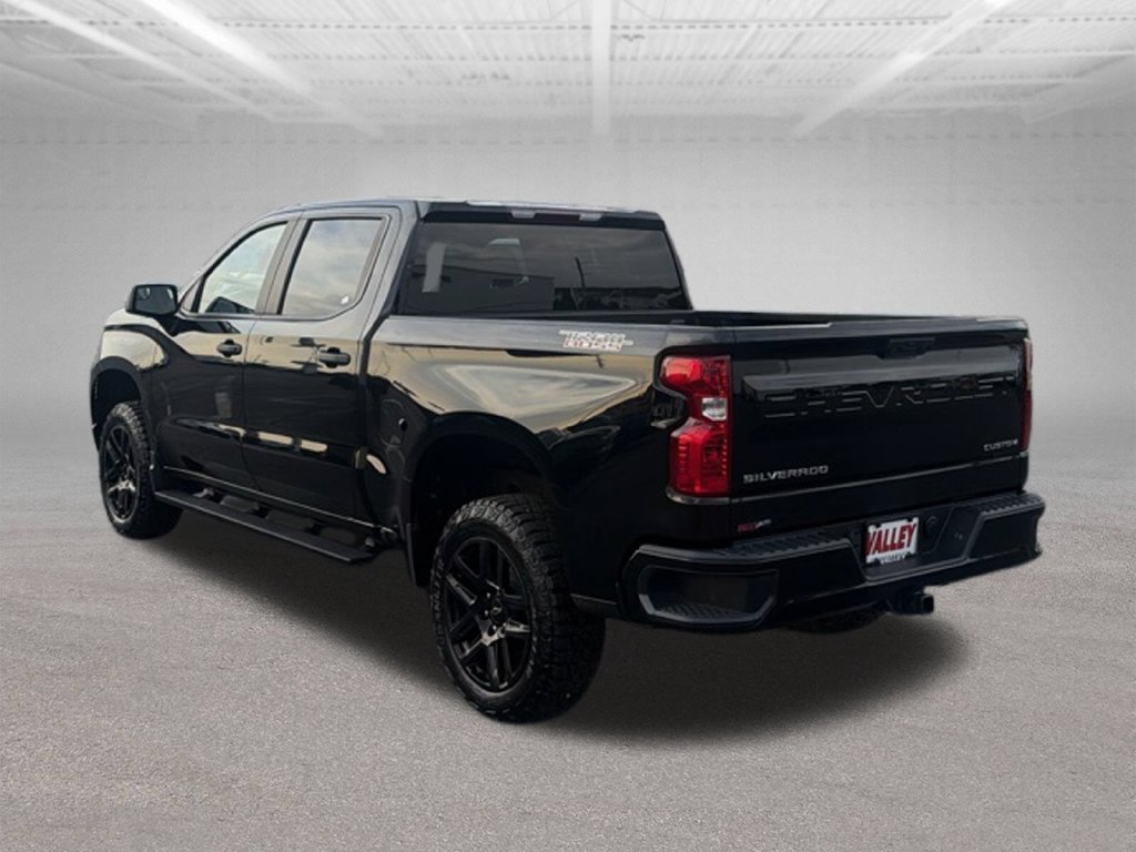 Used 2022 Chevrolet Silverado 1500 Custom Trail Boss AWD/4WD image 9