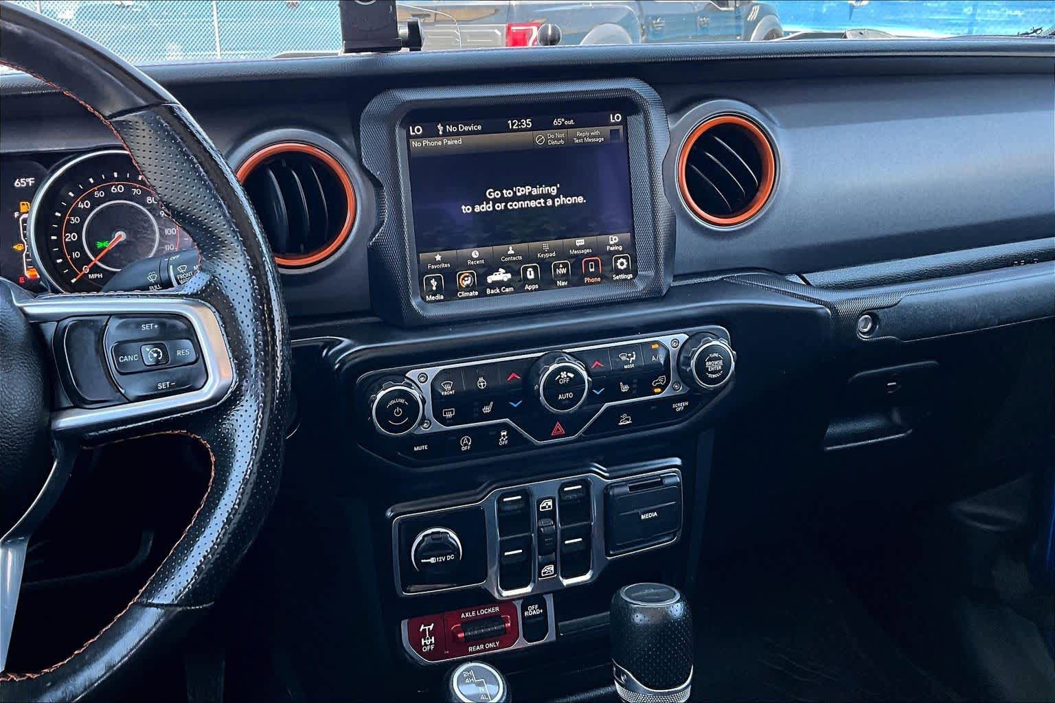 Used 2023 Jeep Gladiator Mojave w/ Cold Weather Group AWD/4WD image 6