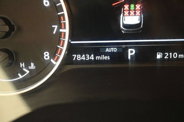 Used 2022 Nissan Pathfinder SL AWD/4WD image 18