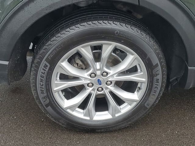 Certified 2024 Ford Explorer XLT w/ Equipment Group 202A image 5