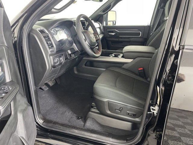 Used 2025 RAM 3500 Big Horn image 10