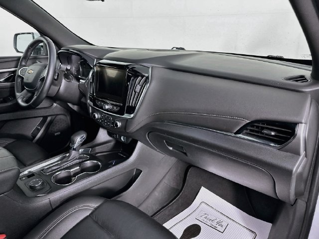 Used 2023 Chevrolet Traverse LT w/ LT Premium Package AWD/4WD image 37